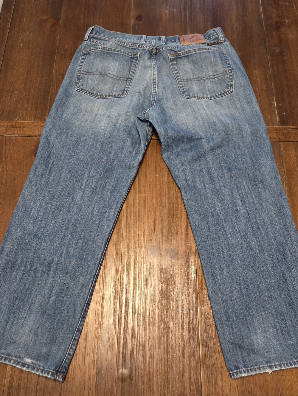 Lucky Brand Men’s Straight Fit Jeans Size 36/28 Blue Medium Wash Denim Y2K